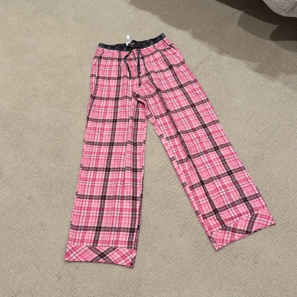 VS Pink Flannel Plaid Pajamas - Picture 3 of 4